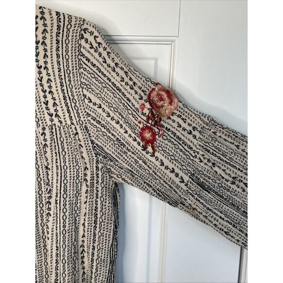 Savanna Jane Women's Boho Embroidered Blouse Sz S Aztec Flowy Peasant - Picture 10 of 13